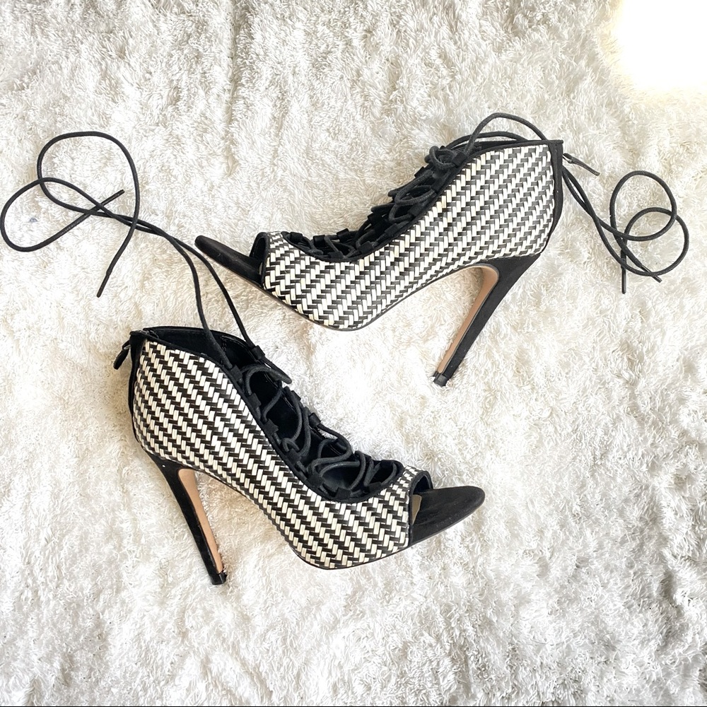 Zara Basic Collection Black & White Heels - Size 5